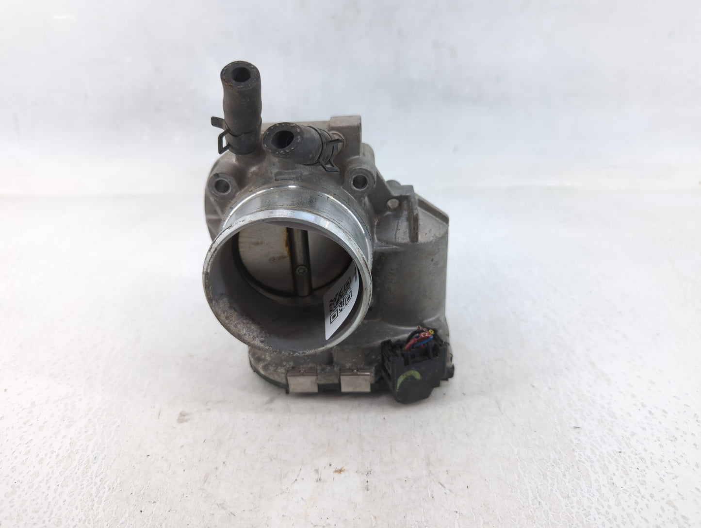 2011-2014 Hyundai Sonata Throttle Body P/N:35100-2G710 Fits Fits 2011 2012 2013 2014 2015 2016 OEM Used Auto Parts - Oemused