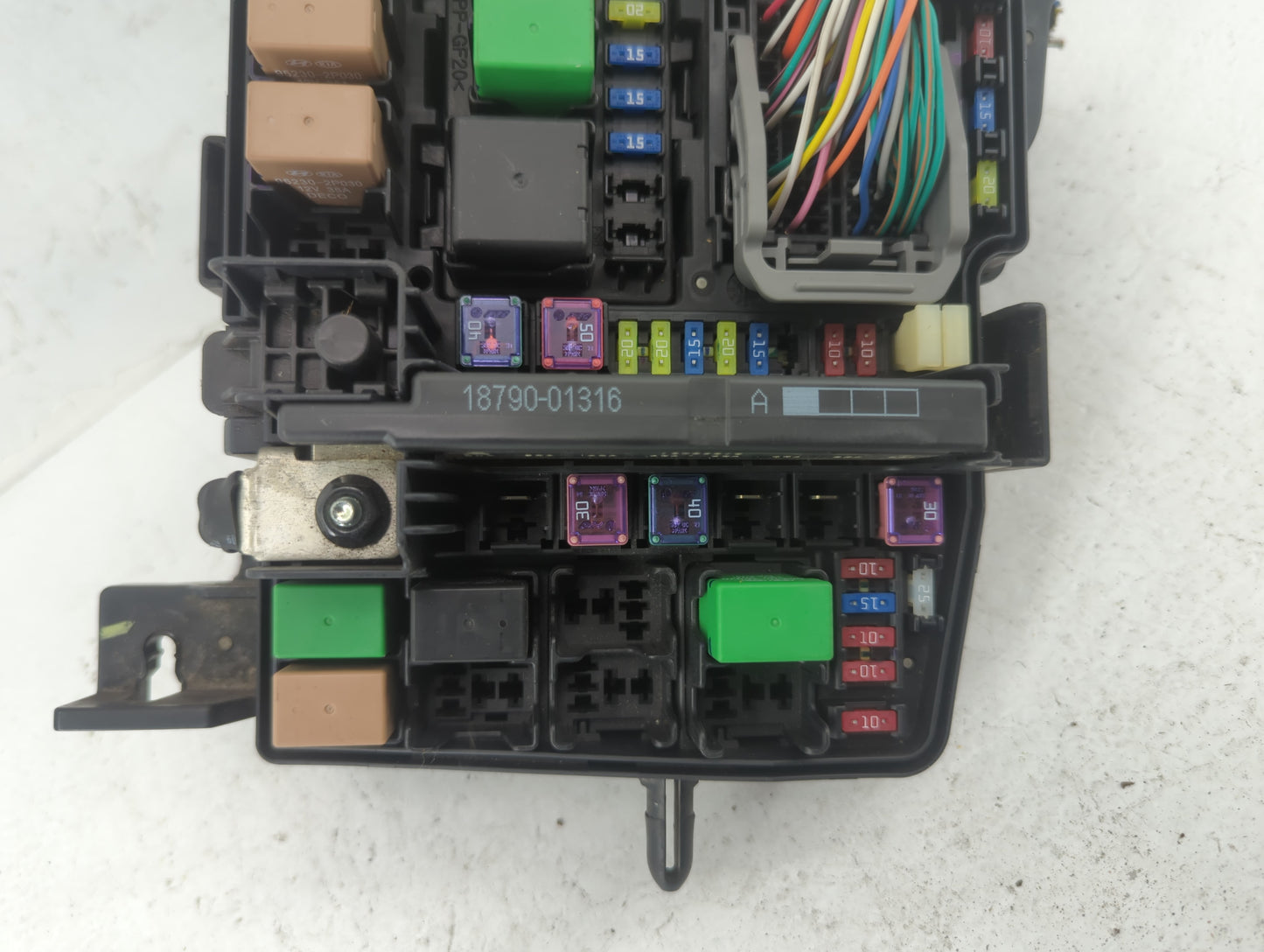 2011-2014 Hyundai Sonata Fusebox Fuse Box Panel Relay Module P/N:91950-3S711 VS917503Q070YC Fits Fits 2011 2012 2013 2014 OE