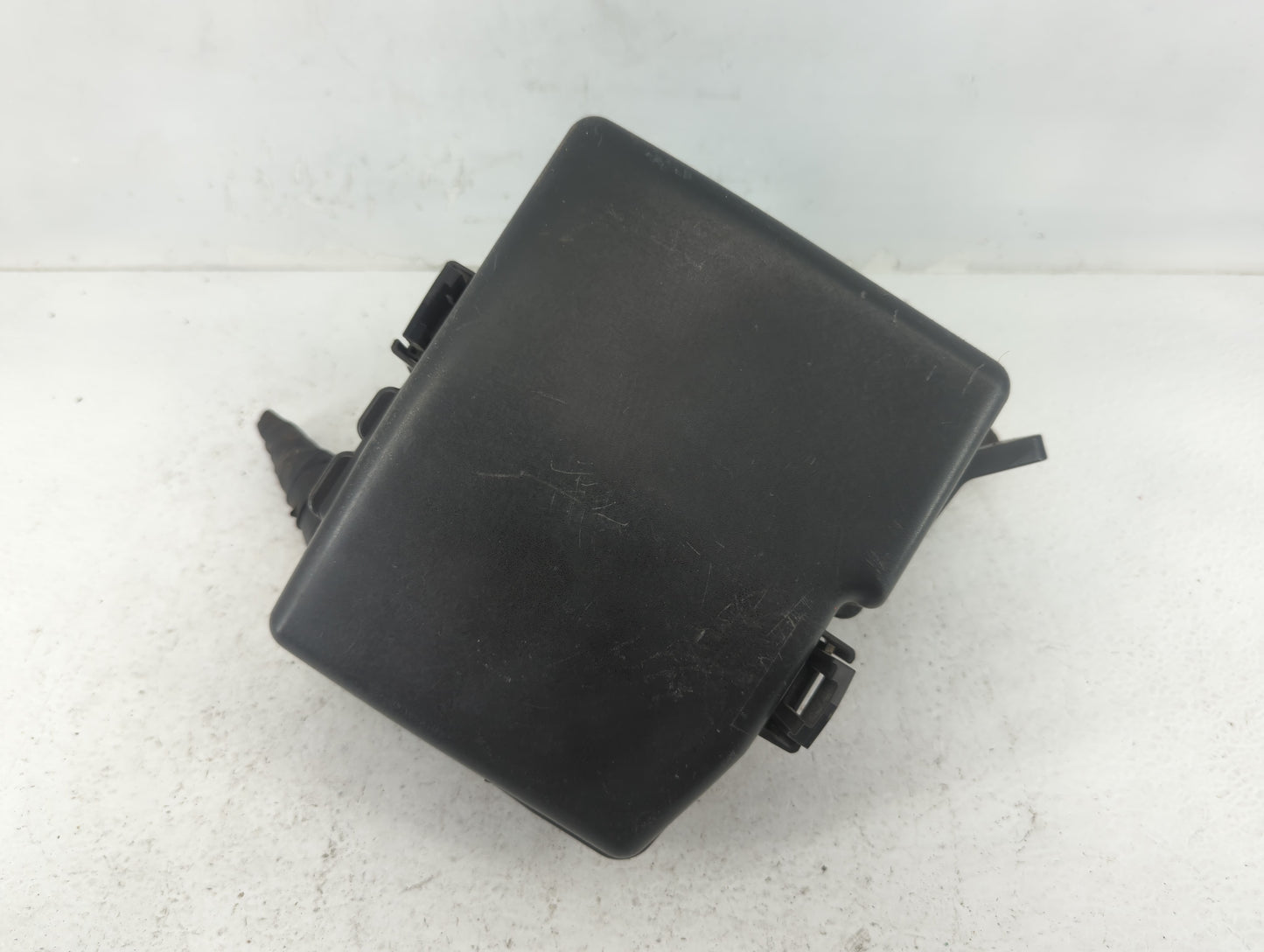 2011-2014 Hyundai Sonata Fusebox Fuse Box Panel Relay Module P/N:91950-3S711 Fits Fits 2011 2012 2013 2014 OEM Used Auto Par