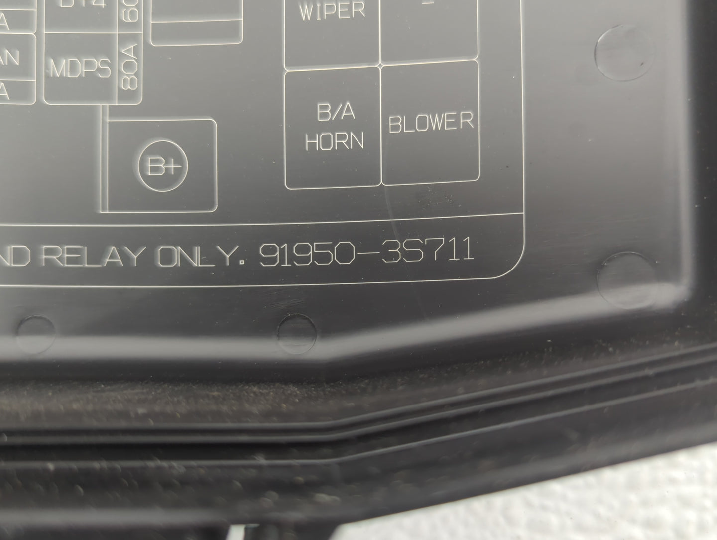 2011-2014 Hyundai Sonata Fusebox Fuse Box Panel Relay Module P/N:91950-3S711 Fits Fits 2011 2012 2013 2014 OEM Used Auto Par