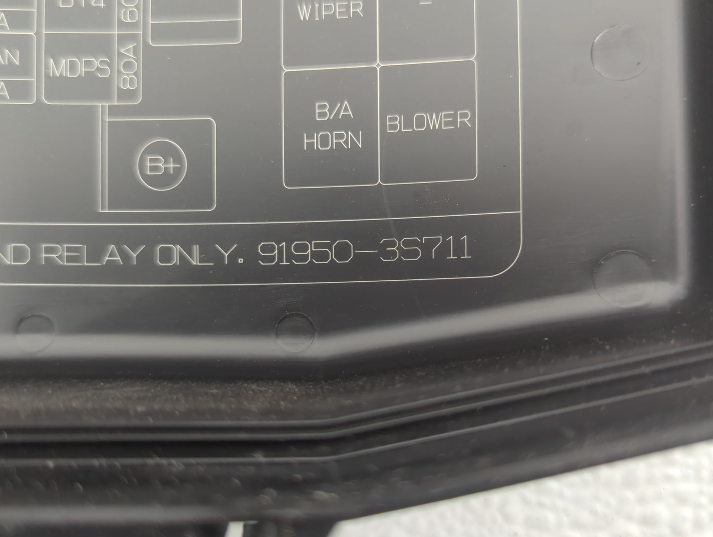 2011-2014 Hyundai Sonata Fusebox Fuse Box Panel Relay Module P/N:91950-3S711 Fits Fits 2011 2012 2013 2014 OEM Used Auto Par