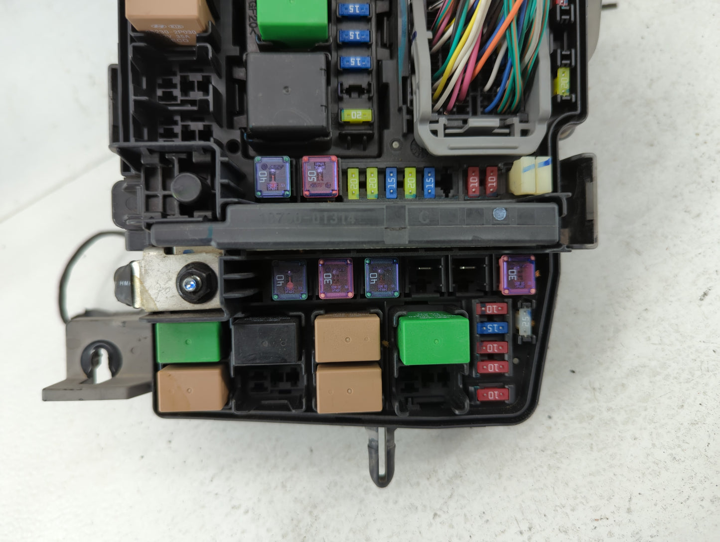 2011-2014 Hyundai Sonata Fusebox Fuse Box Panel Relay Module P/N:91950-S3740 Fits Fits 2011 2012 2013 2014 OEM Used Auto Par