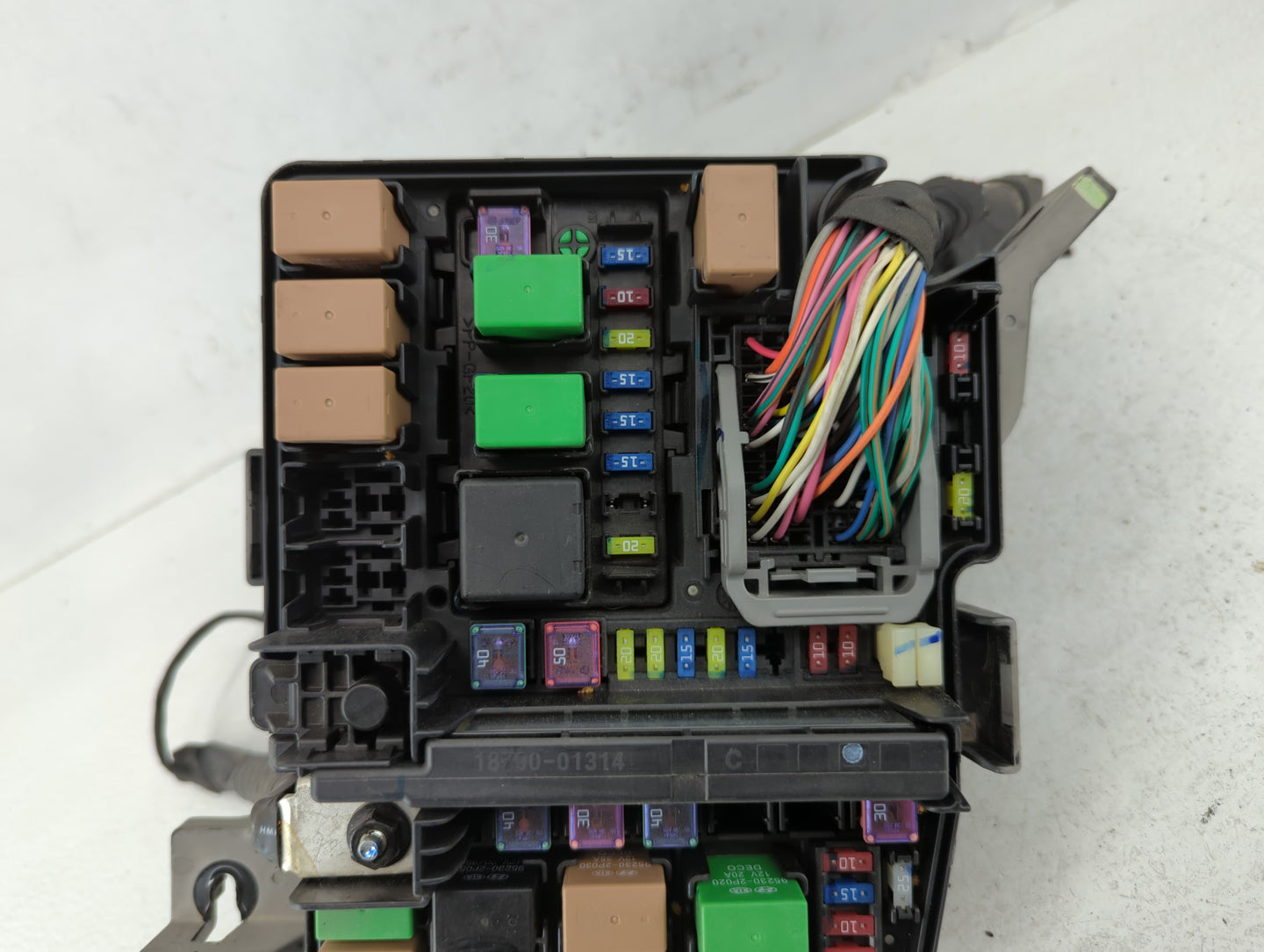 2011-2014 Hyundai Sonata Fusebox Fuse Box Panel Relay Module P/N:91950-S3740 Fits Fits 2011 2012 2013 2014 OEM Used Auto Par