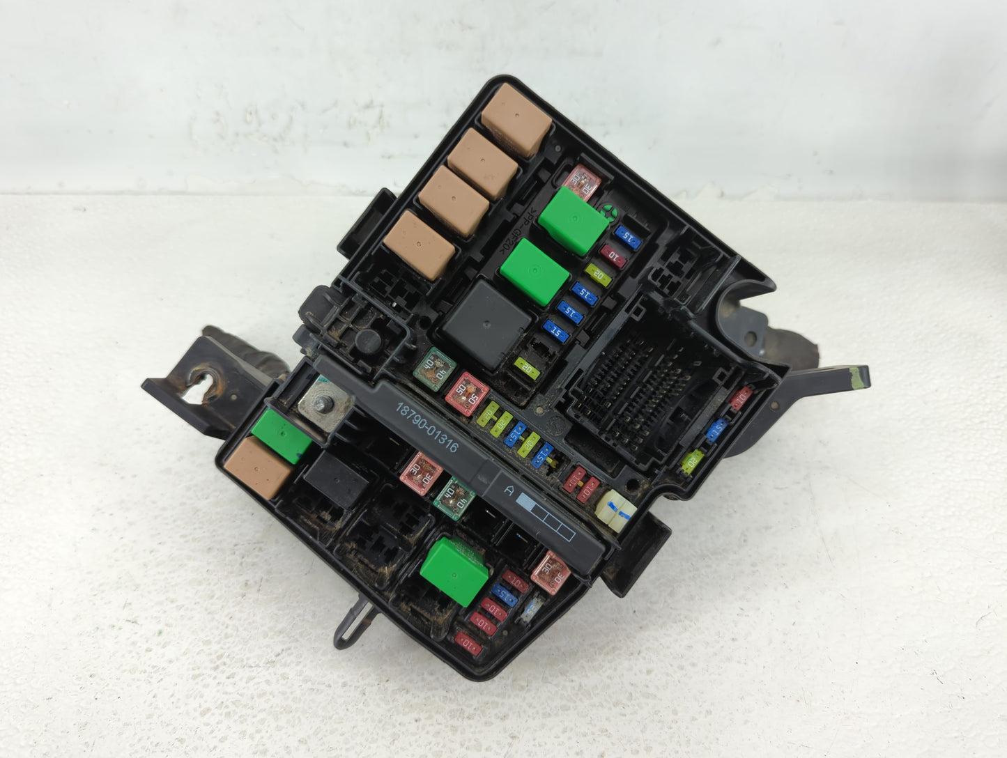 2011-2014 Hyundai Sonata Fusebox Fuse Box Panel Relay Module P/N:91950-3S711 Fits Fits 2011 2012 2013 2014 OEM Used Auto Par