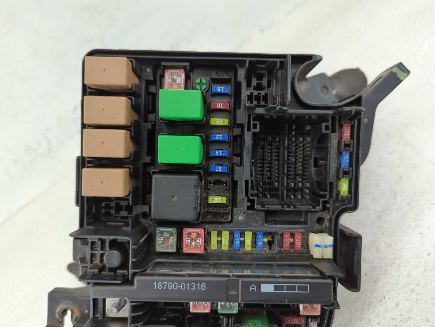 2011-2014 Hyundai Sonata Fusebox Fuse Box Panel Relay Module P/N:91950-3S711 Fits Fits 2011 2012 2013 2014 OEM Used Auto Par