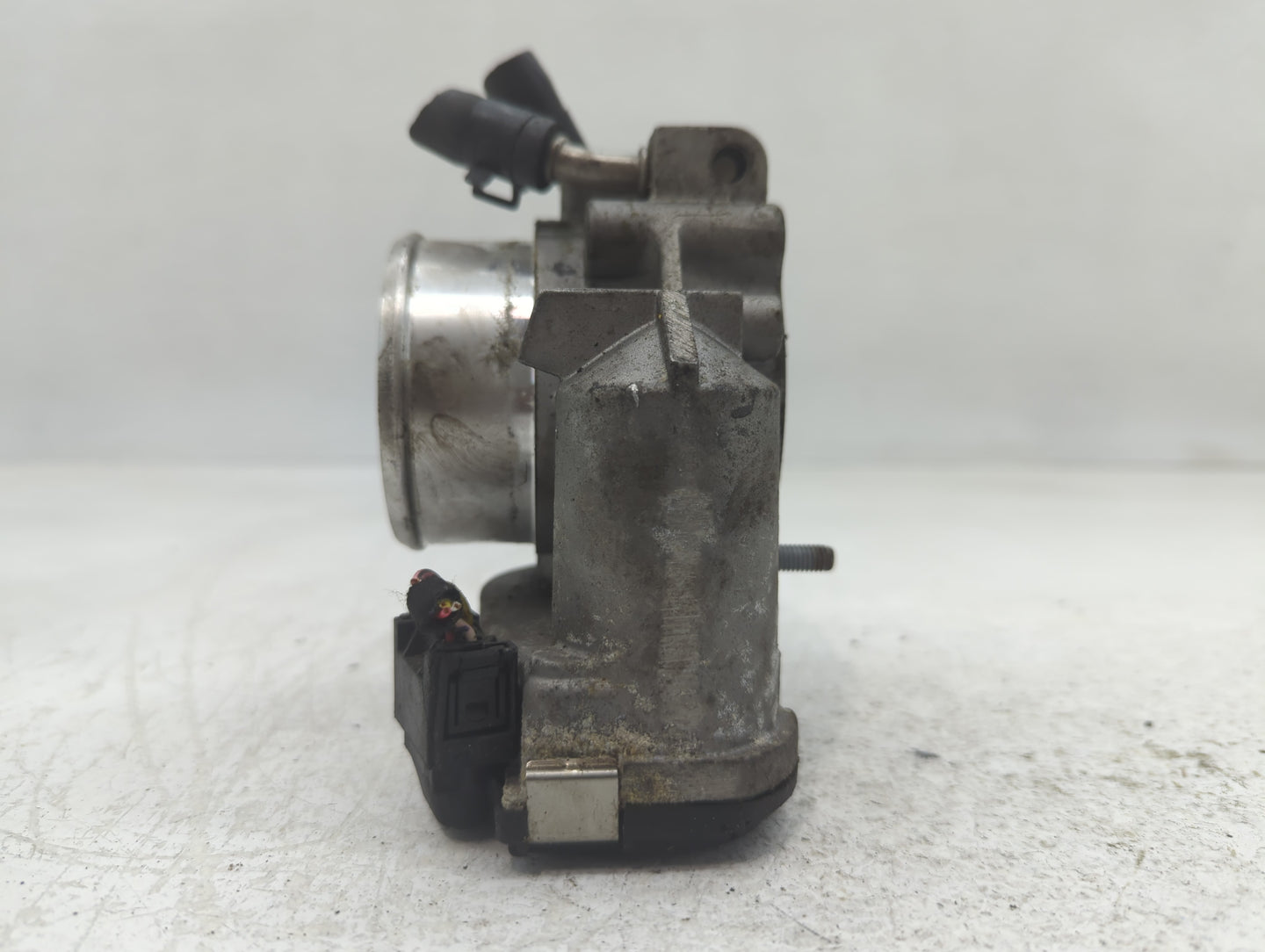 2011-2014 Hyundai Sonata Throttle Body P/N:90 4501 0003 35100-2G710 Fits Fits 2011 2012 2013 2014 2015 2016 OEM Used Auto Pa