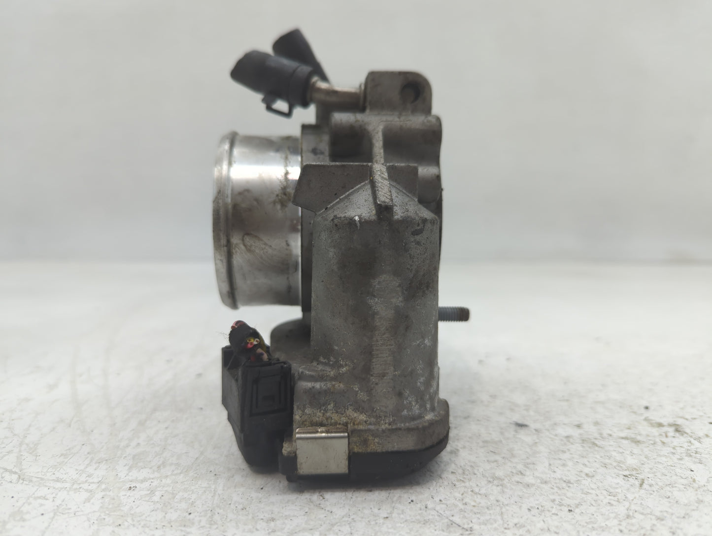 2011-2014 Hyundai Sonata Throttle Body P/N:90 4501 0003 35100-2G710 Fits Fits 2011 2012 2013 2014 2015 2016 OEM Used Auto Pa