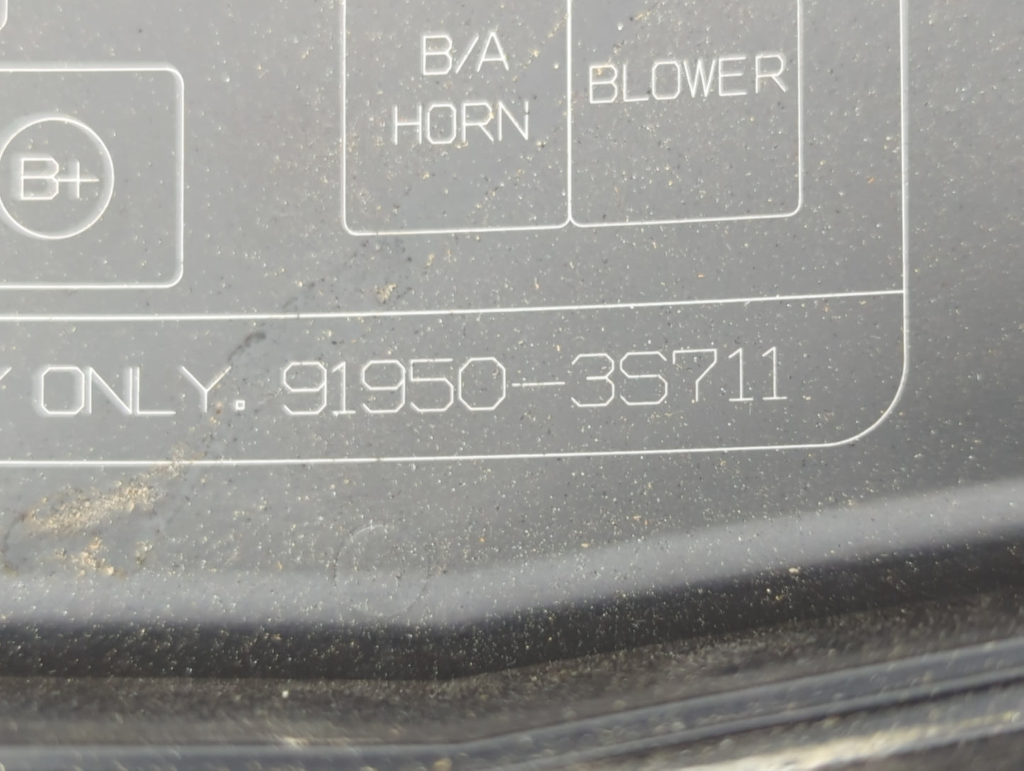 2011-2014 Hyundai Sonata Fusebox Fuse Box Panel Relay Module P/N:91950-3S711 Fits Fits 2011 2012 2013 2014 OEM Used Auto Par