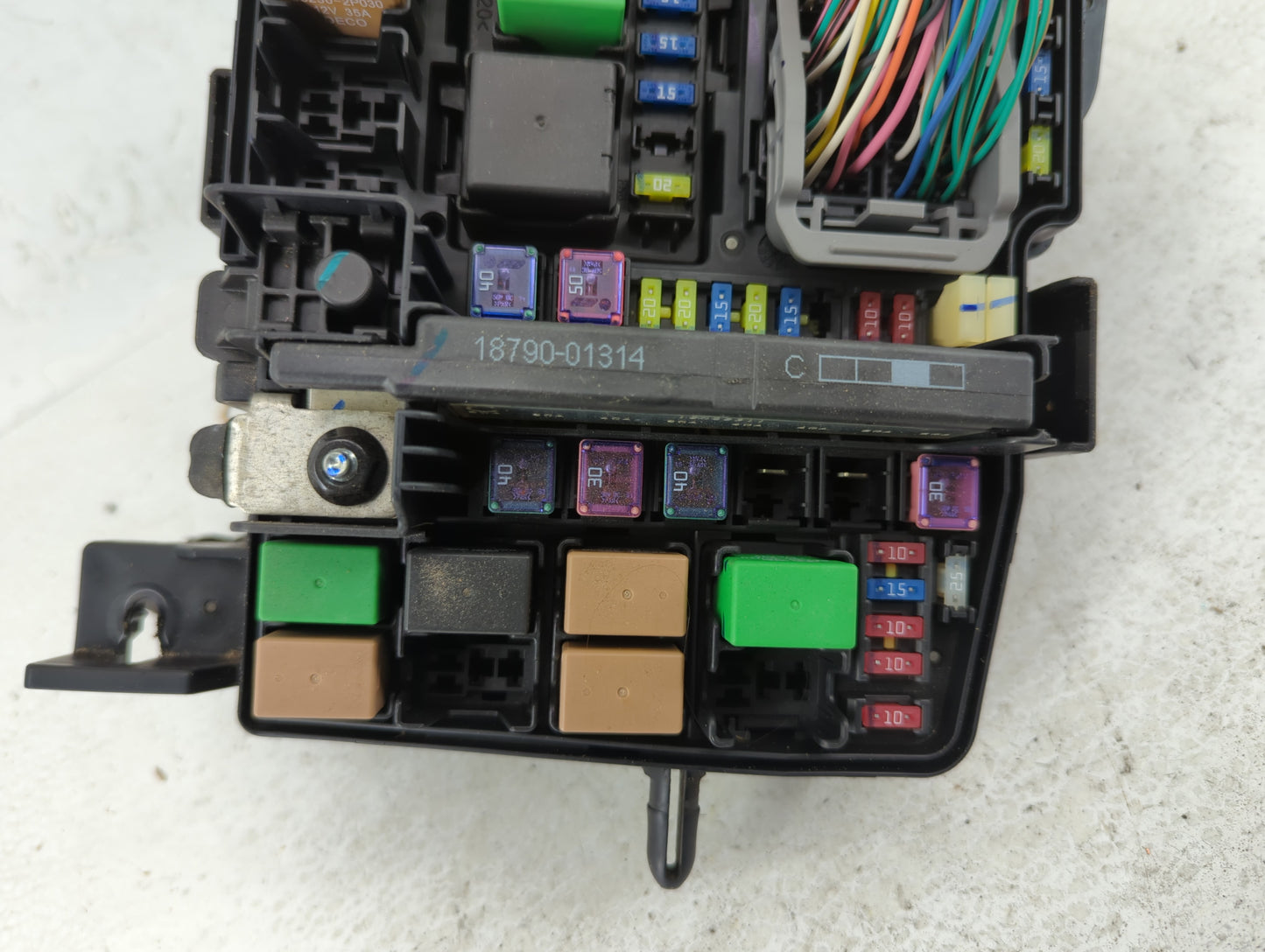 2011-2014 Hyundai Sonata Fusebox Fuse Box Panel Relay Module P/N:91950-3S740 Fits Fits 2011 2012 2013 2014 OEM Used Auto Par