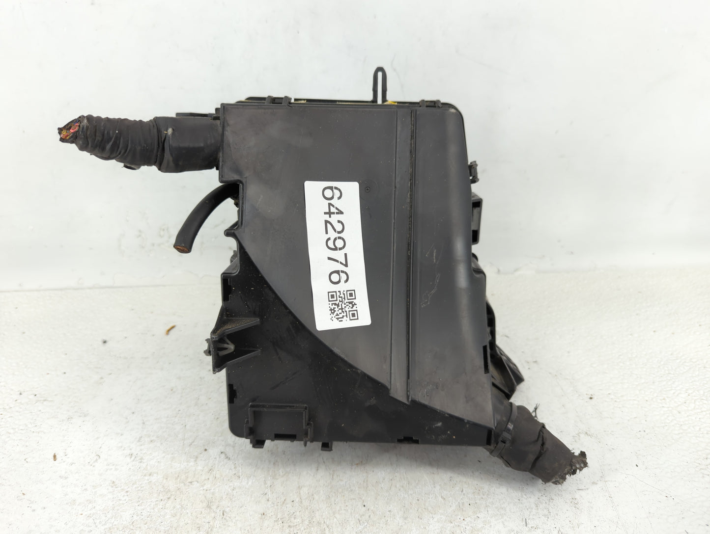 2011-2014 Hyundai Sonata Fusebox Fuse Box Panel Relay Module P/N:91950-3S740 Fits Fits 2011 2012 2013 2014 OEM Used Auto Par
