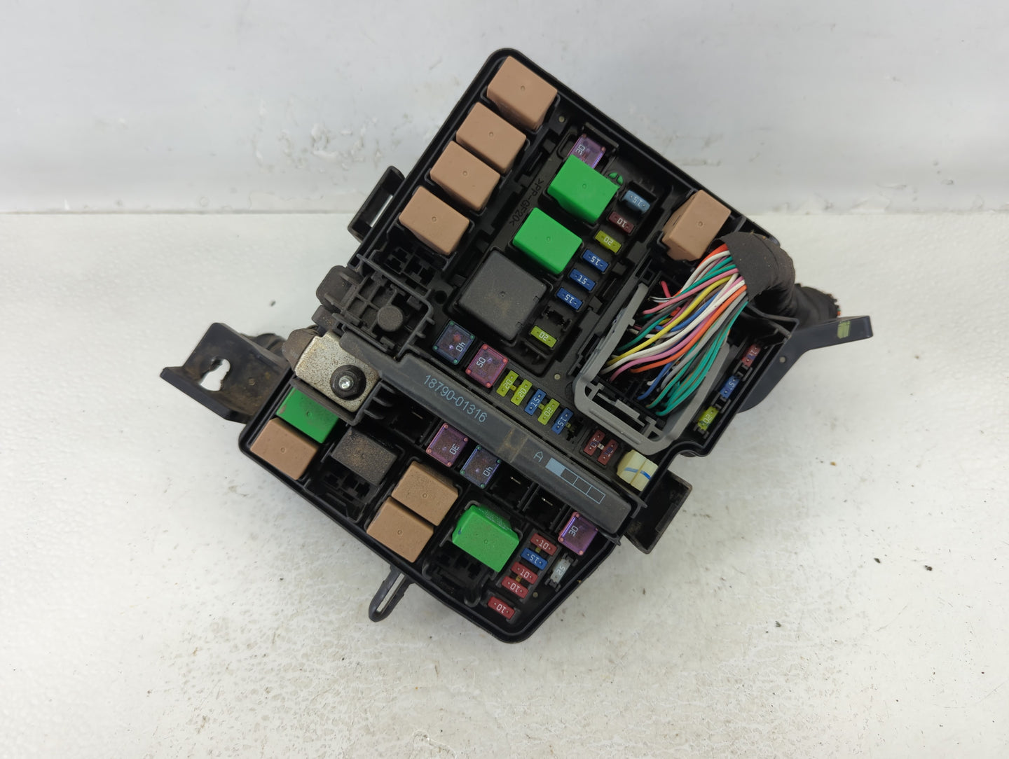 2011-2014 Hyundai Sonata Fusebox Fuse Box Panel Relay Module P/N:91950-3S711 Fits Fits 2011 2012 2013 2014 OEM Used Auto Par