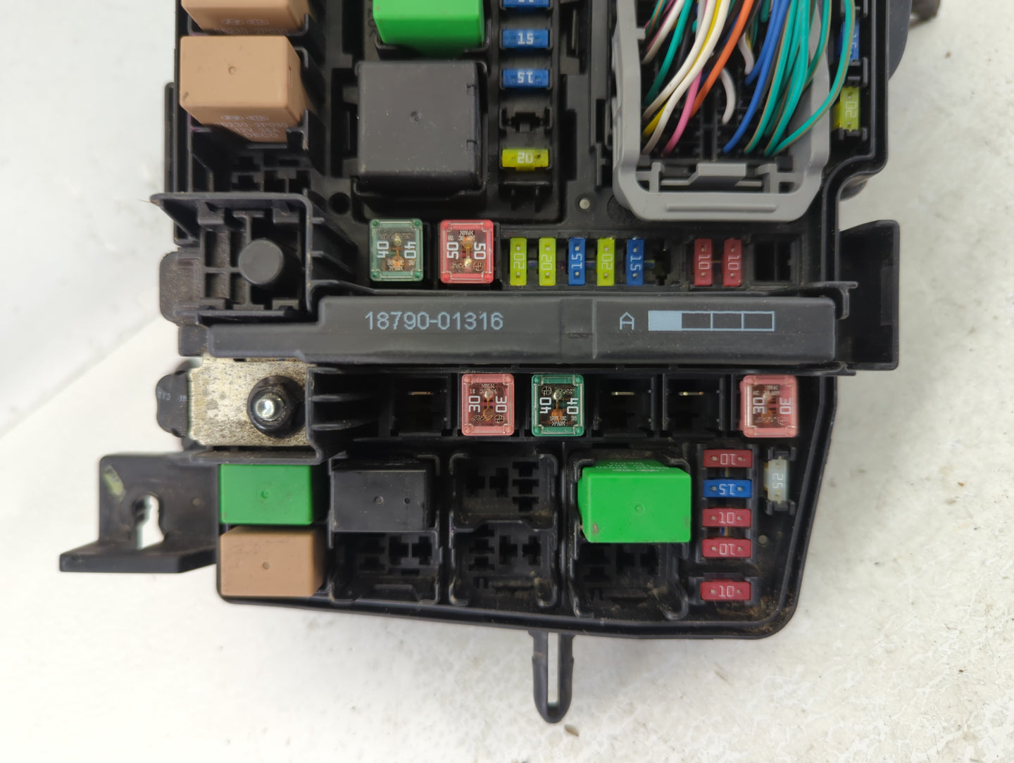 2011-2014 Hyundai Sonata Fusebox Fuse Box Panel Relay Module P/N:91950-3S711 Fits Fits 2011 2012 2013 2014 OEM Used Auto Par