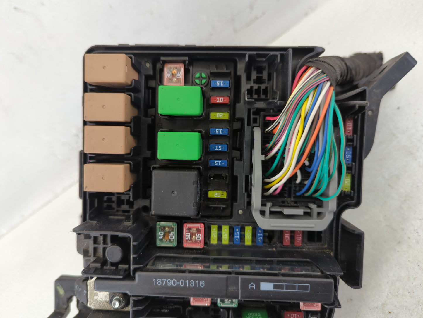 2011-2014 Hyundai Sonata Fusebox Fuse Box Panel Relay Module P/N:91950-3S711 Fits Fits 2011 2012 2013 2014 OEM Used Auto Par