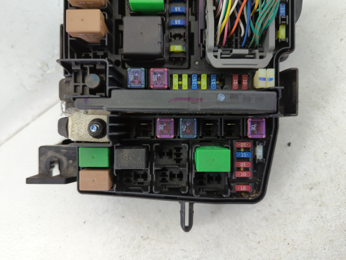 2011-2014 Hyundai Sonata Fusebox Fuse Box Panel Relay Module P/N:91950-3S711 Fits Fits 2011 2012 2013 2014 OEM Used Auto Par