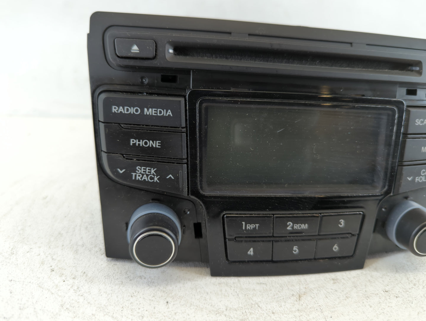 2012-2014 Hyundai Sonata Am Fm Cd Player Radio Receiver - Oemusedautoparts1.com