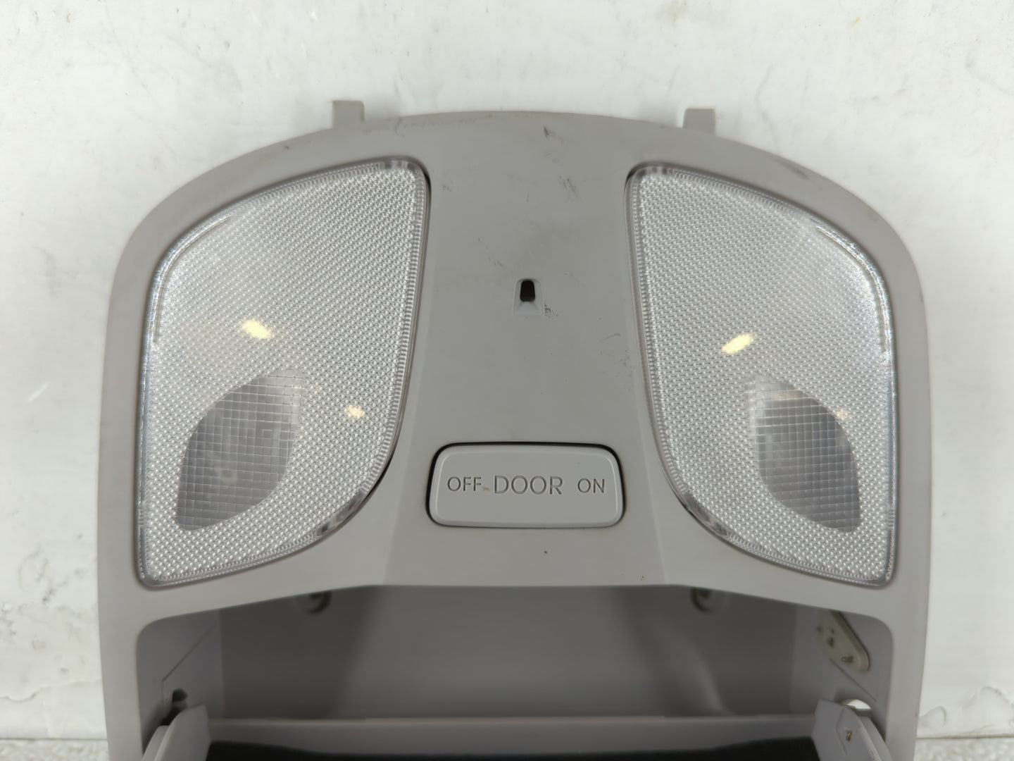 2011-2015 Hyundai Sonata Overhead Roof Console 681990 - Oemusedautoparts1.com