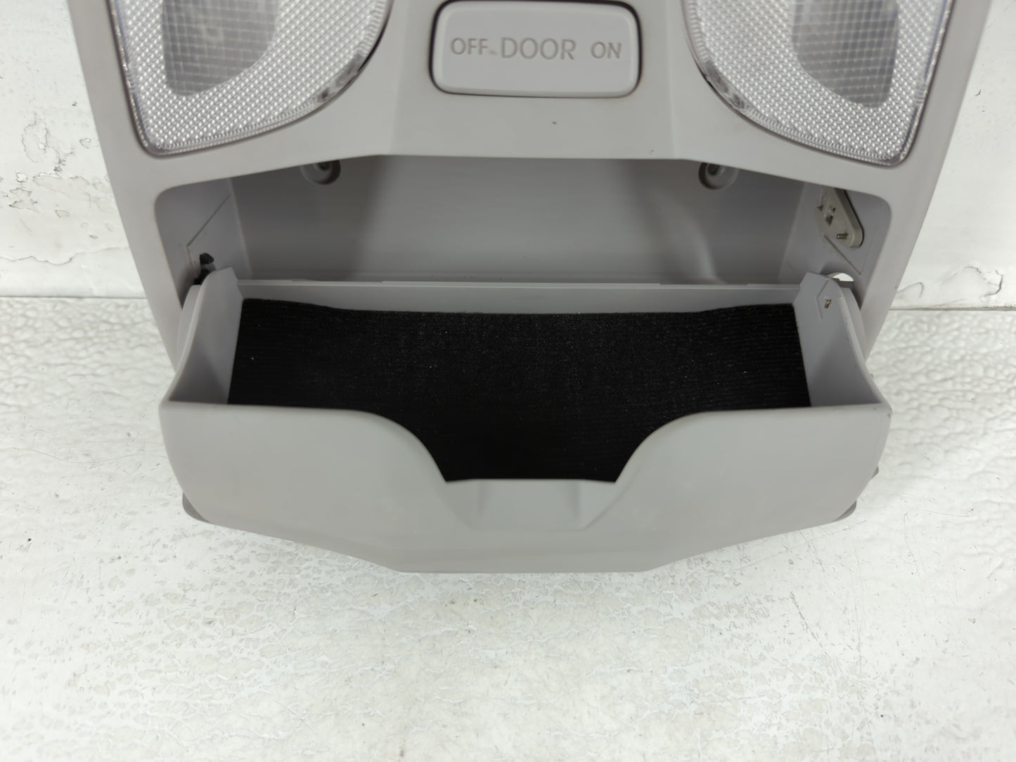2011-2015 Hyundai Sonata Overhead Roof Console 681990 - Oemusedautoparts1.com