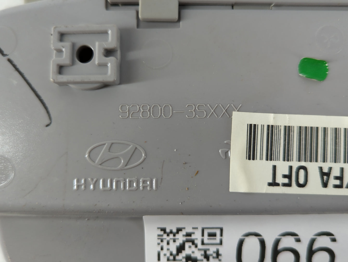 2011-2015 Hyundai Sonata Overhead Roof Console 681990 - Oemusedautoparts1.com