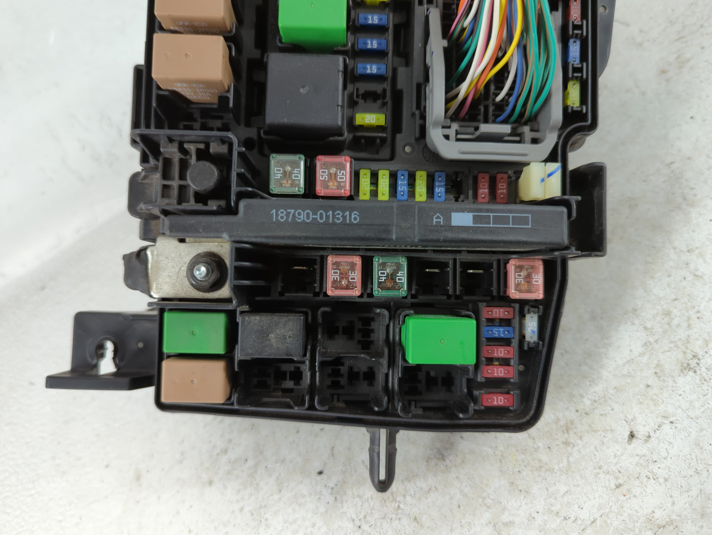 2011-2014 Hyundai Sonata Fusebox Fuse Box Panel Relay Module P/N:91950-3S711 Fits Fits 2011 2012 2013 2014 OEM Used Auto Par