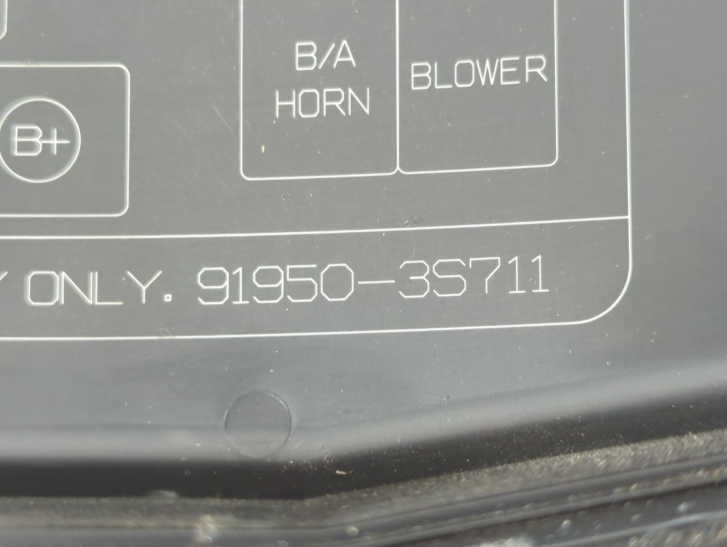 2011-2014 Hyundai Sonata Fusebox Fuse Box Panel Relay Module P/N:91950-3S711 Fits Fits 2011 2012 2013 2014 OEM Used Auto Par