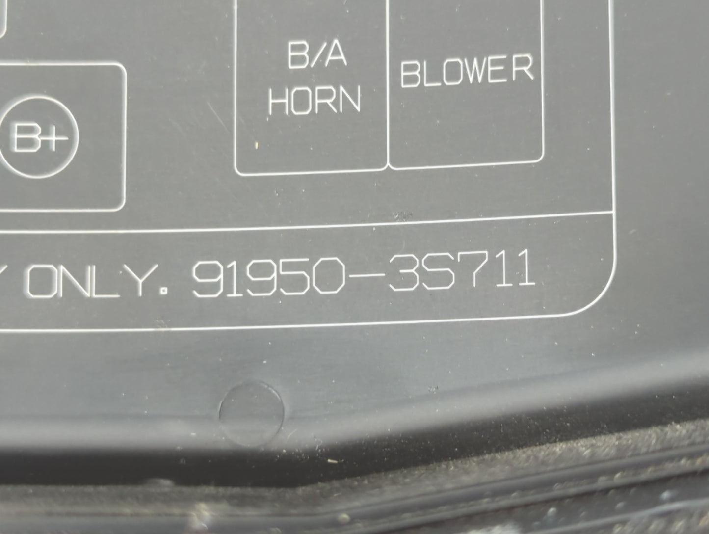 2011-2014 Hyundai Sonata Fusebox Fuse Box Panel Relay Module P/N:91950-3S711 Fits Fits 2011 2012 2013 2014 OEM Used Auto Par