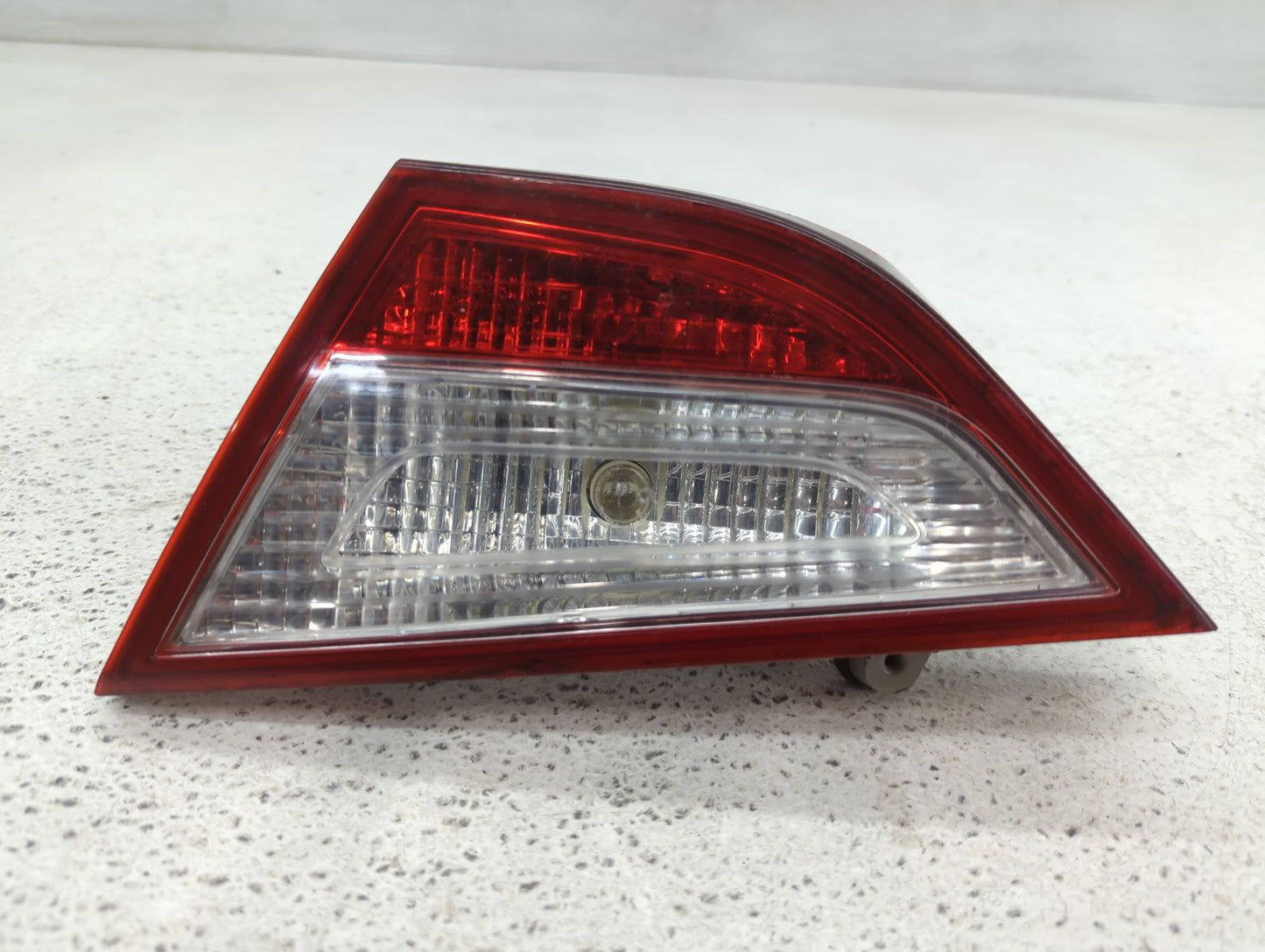 2011-2014 Hyundai Sonata Tail Light Assembly Passenger Right OEM P/N:92404-3Q Fits Fits 2011 2012 2013 2014 OEM Used Auto Pa