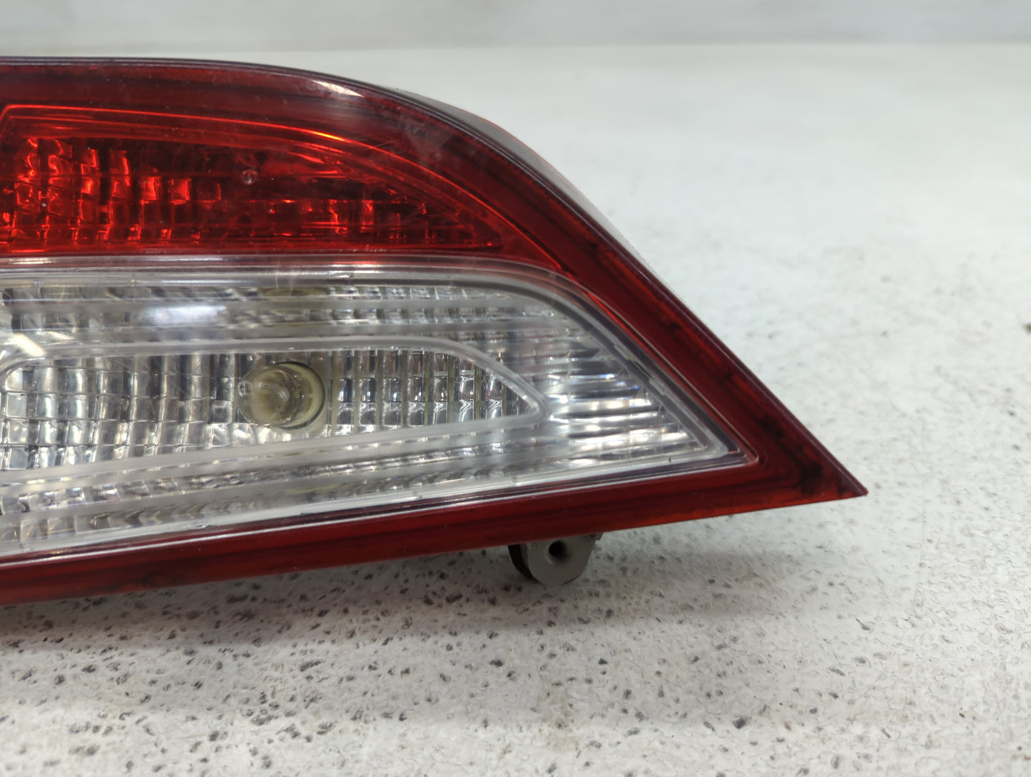 2011-2014 Hyundai Sonata Tail Light Assembly Passenger Right OEM P/N:92404-3Q Fits Fits 2011 2012 2013 2014 OEM Used Auto Pa