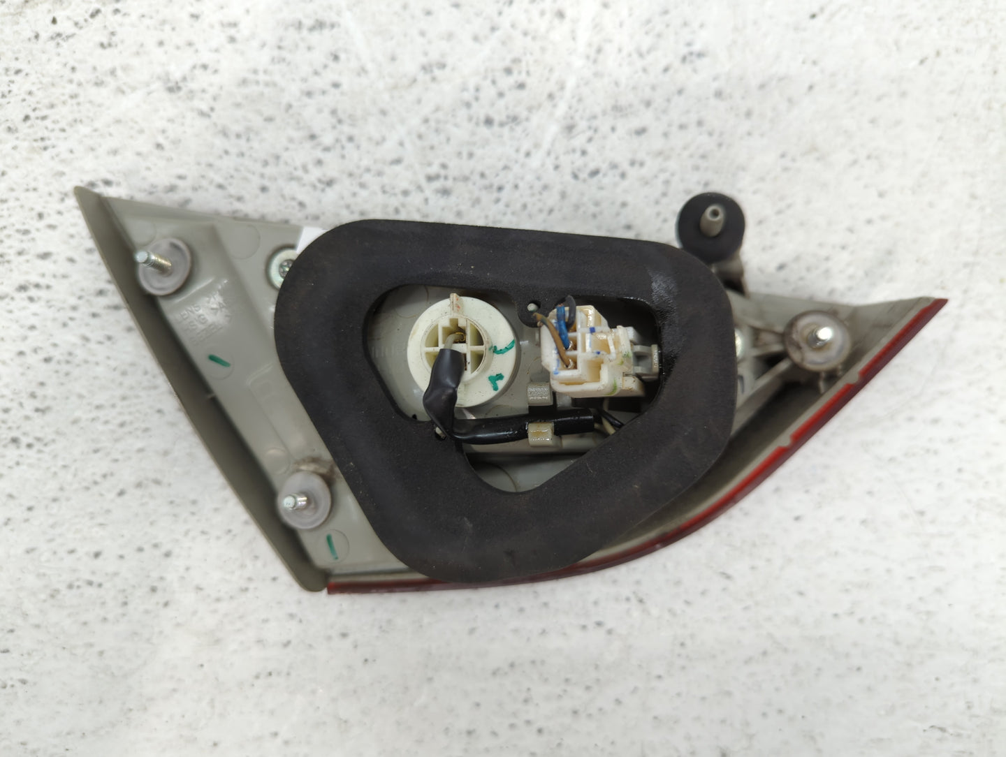 2011-2014 Hyundai Sonata Tail Light Assembly Passenger Right OEM P/N:92404-3Q Fits Fits 2011 2012 2013 2014 OEM Used Auto Pa