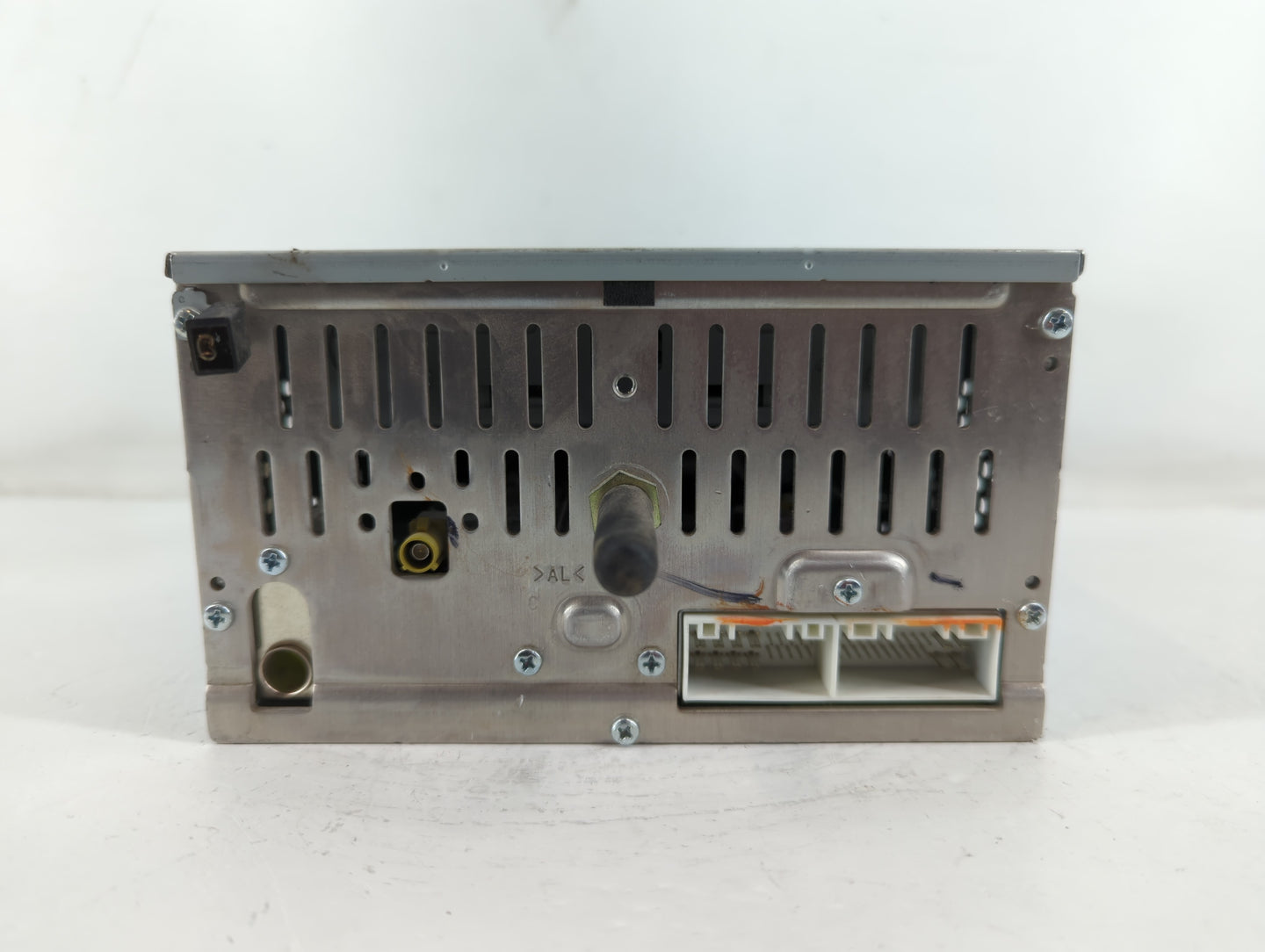 2012-2014 Hyundai Sonata Am Fm Cd Player Radio Receiver - Oemusedautoparts1.com