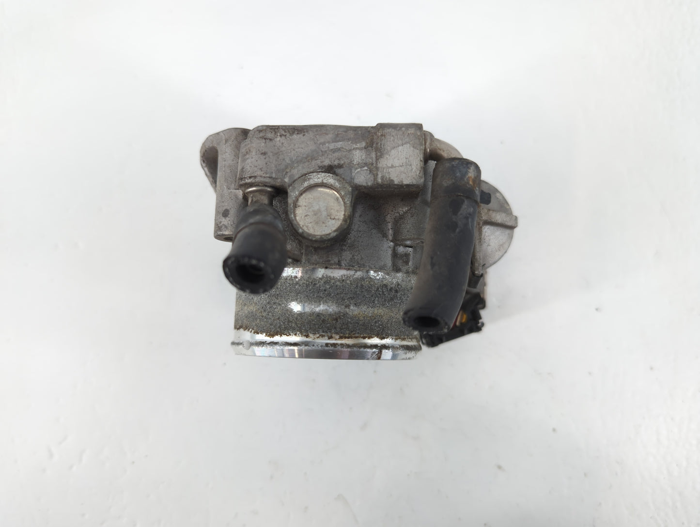 2011-2014 Hyundai Sonata Throttle Body P/N:35100-2G700 Fits Fits 2011 2012 2013 2014 2015 2016 OEM Used Auto Parts - Oemused