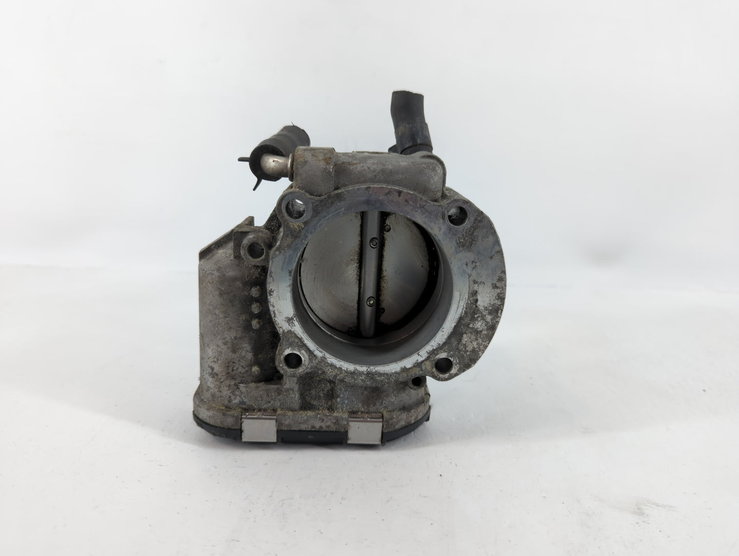 2011-2014 Hyundai Sonata Throttle Body P/N:35100-2G700 Fits Fits 2011 2012 2013 2014 2015 2016 OEM Used Auto Parts - Oemused