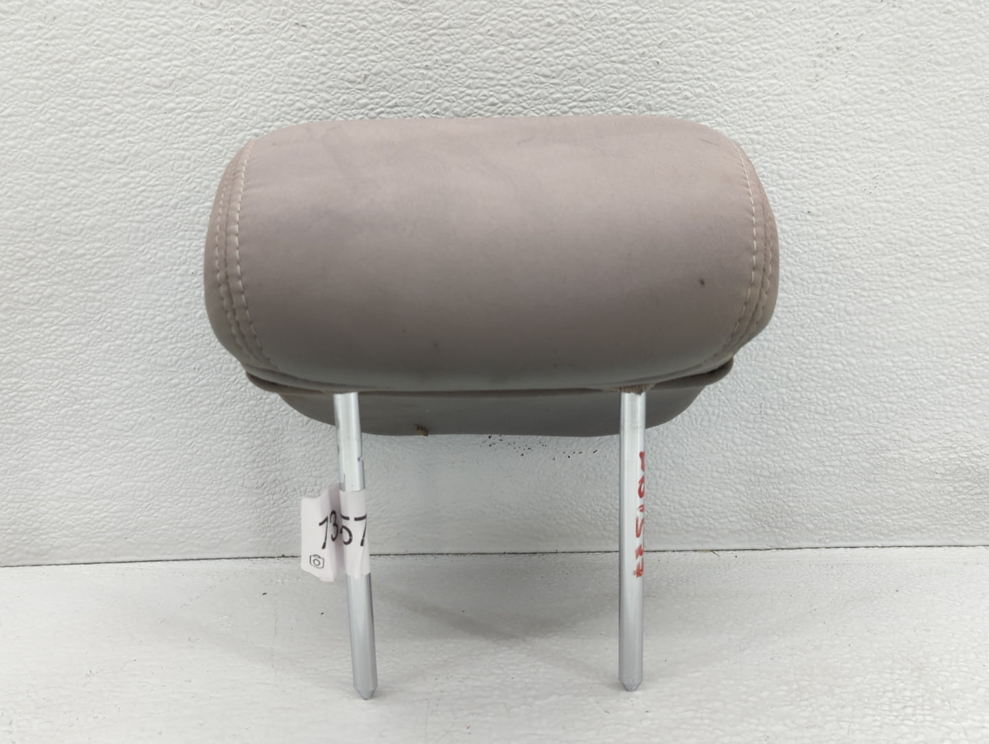 2013-2014 Hyundai Sonata Headrest Head Rest Front Driver Passenger Seat Fits Fits 2013 2014 OEM Used Auto Parts - Oemusedaut