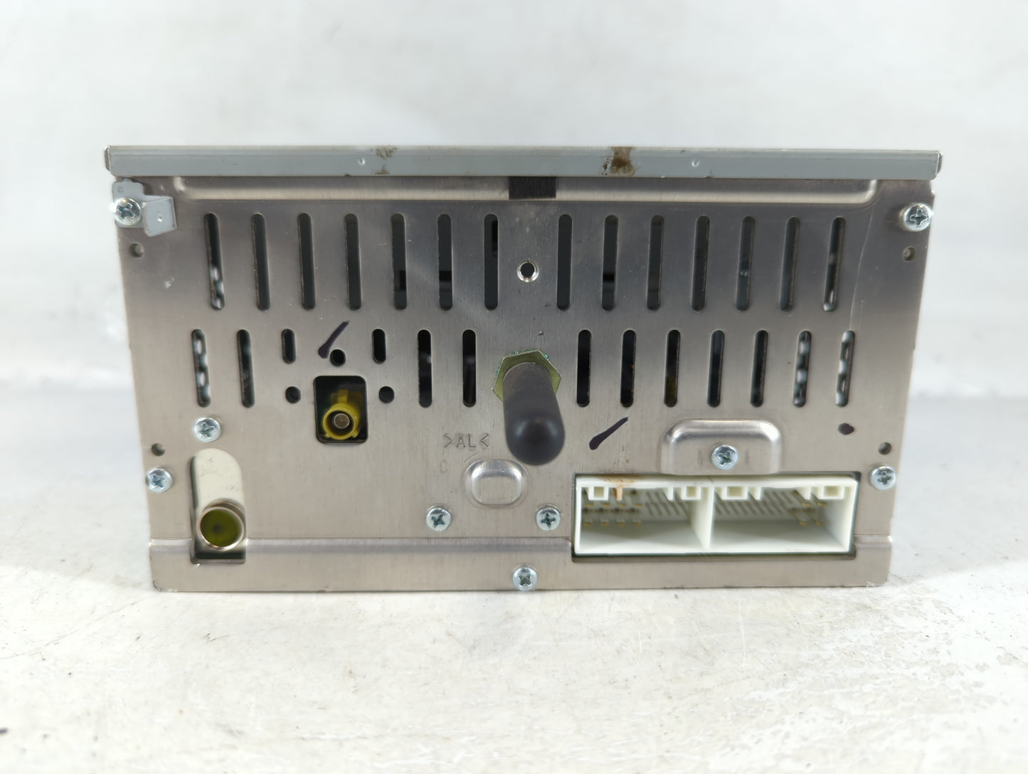 2013-2014 Hyundai Sonata Am Fm Cd Player Radio Receiver - Oemusedautoparts1.com