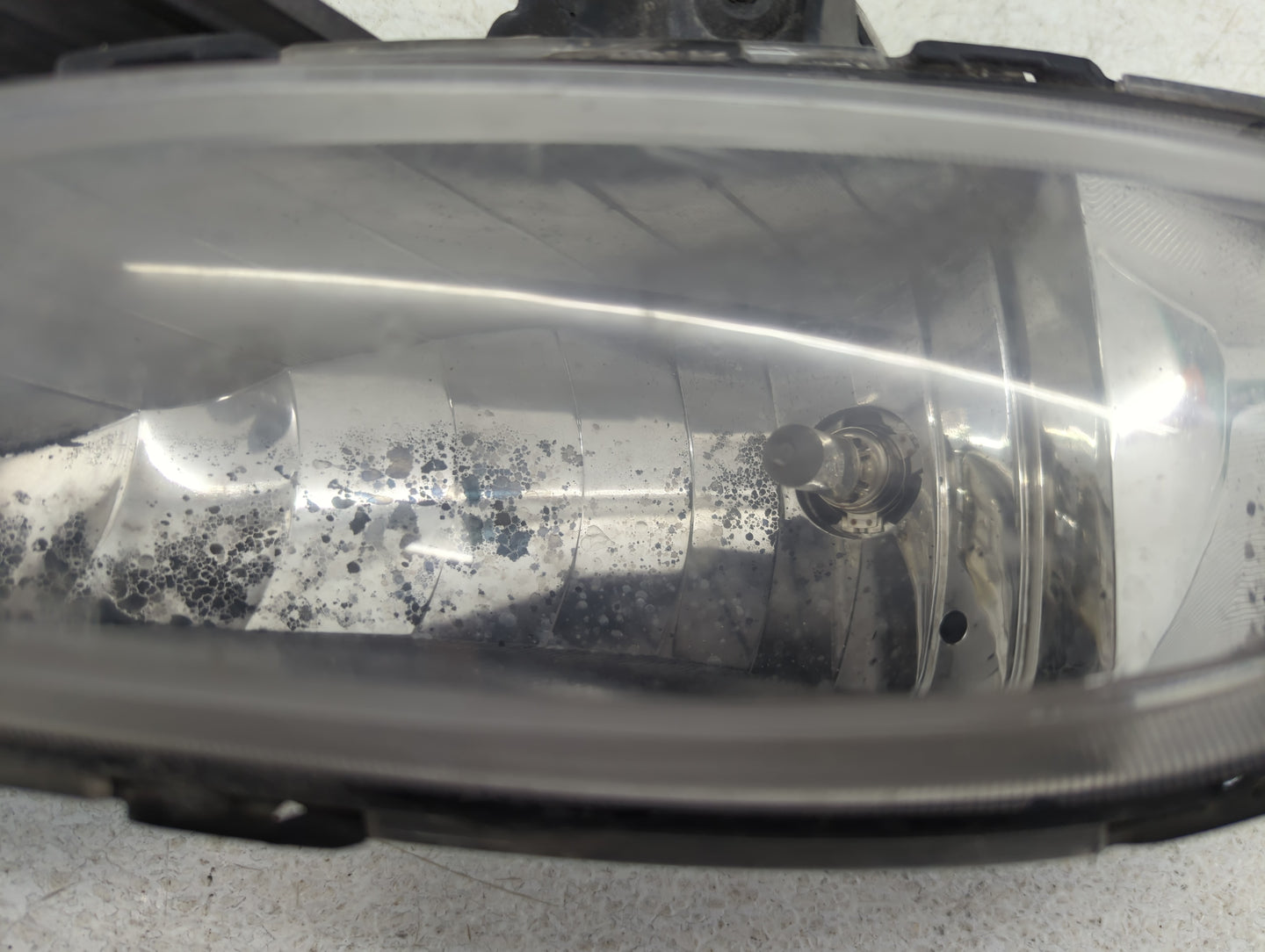 2011-2014 Hyundai Sonata Passenger Right Oem Head Light Headlight Lamp - Oemusedautoparts1.com
