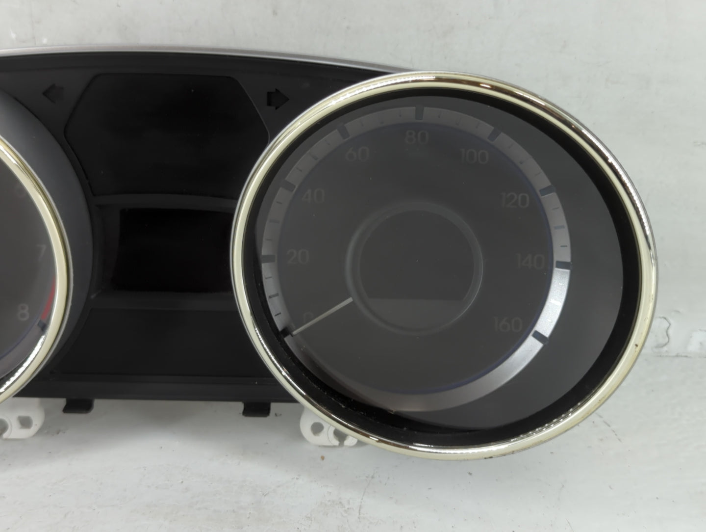 2011-2014 Hyundai Sonata Instrument Cluster Speedometer Gauges P/N:94001-3Q015 Fits Fits 2011 2012 2013 2014 OEM Used Auto P