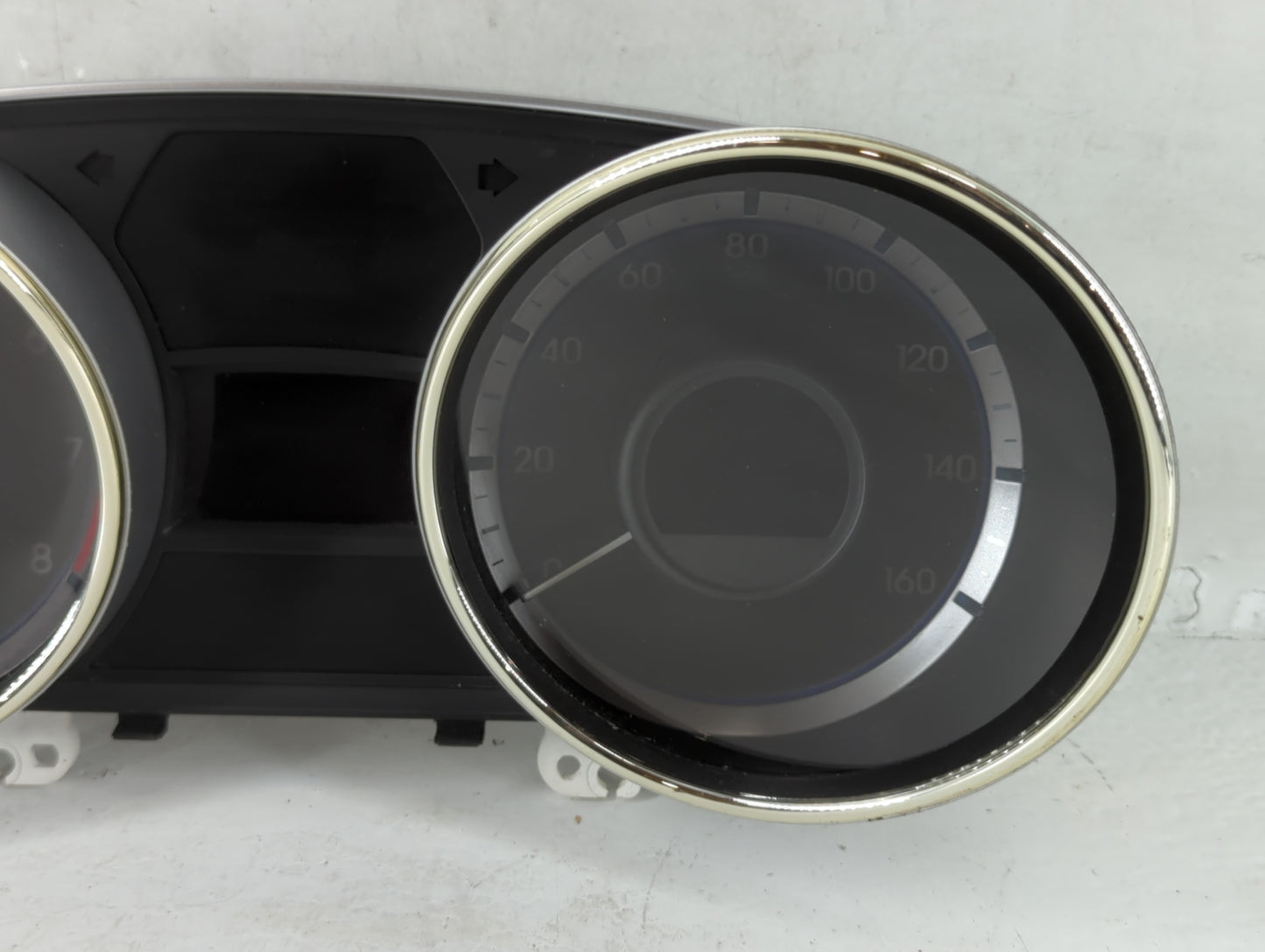 2011-2014 Hyundai Sonata Instrument Cluster Speedometer Gauges P/N:94001-3Q015 Fits Fits 2011 2012 2013 2014 OEM Used Auto P