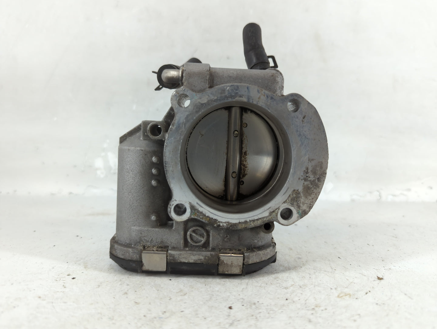 2011-2014 Hyundai Sonata Throttle Body P/N:35100-2G700 Fits Fits 2011 2012 2013 2014 2015 2016 OEM Used Auto Parts - Oemused