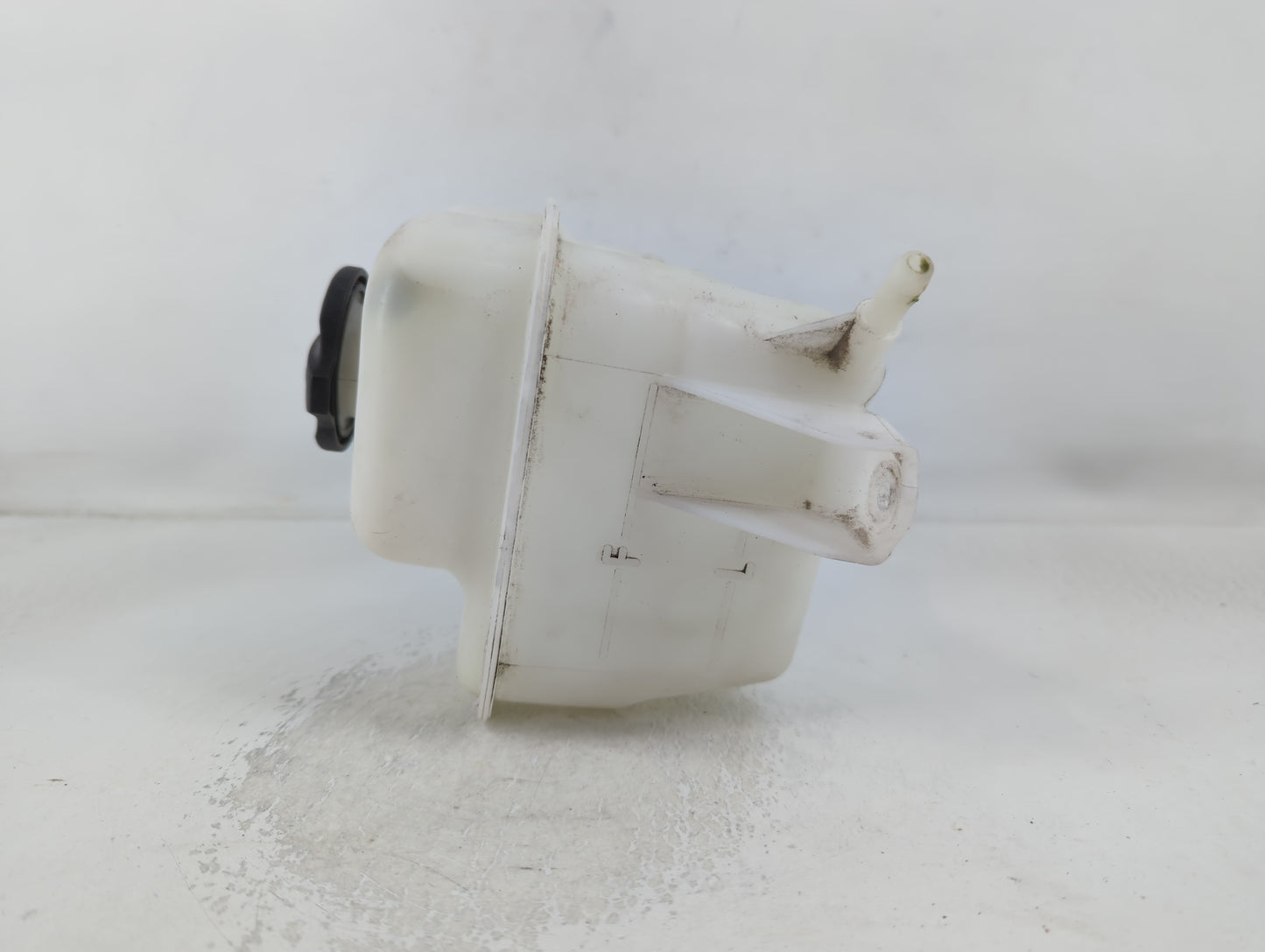 2011-2015 Hyundai Sonata Windshield Washer Fluid Reservoir Bottle Oem - Oemusedautoparts1.com