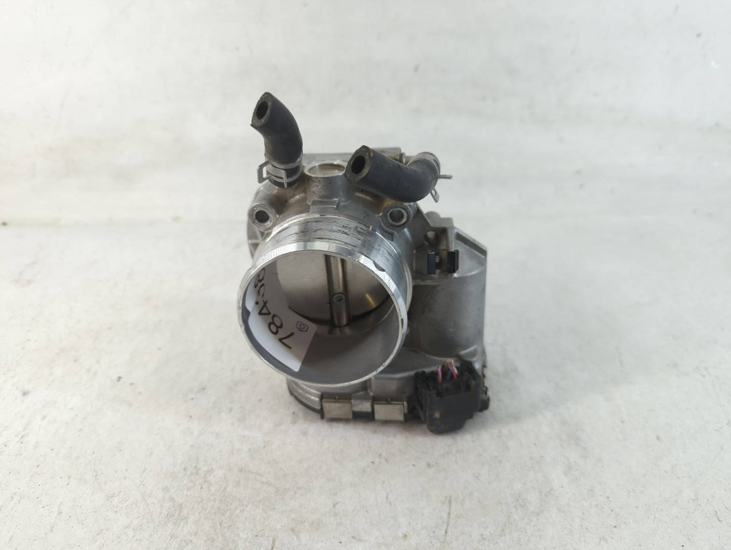2011-2014 Hyundai Sonata Throttle Body P/N:35100-2G700 Fits Fits 2011 2012 2013 2014 2015 2016 OEM Used Auto Parts - Oemused