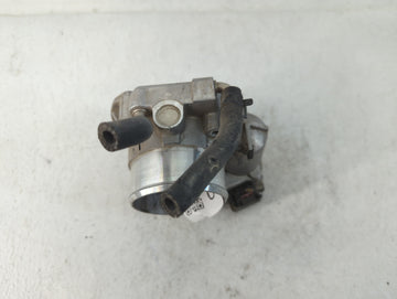 2011-2014 Hyundai Sonata Throttle Body P/N:35100-2G700 Fits Fits 2011 2012 2013 2014 2015 2016 OEM Used Auto Parts