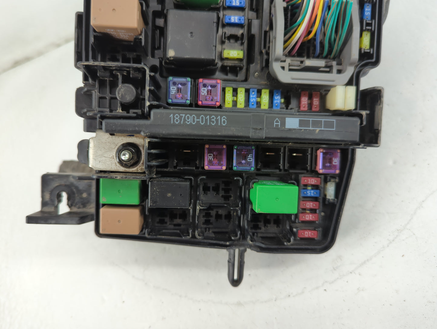 2011-2014 Hyundai Sonata Fusebox Fuse Box Panel Relay Module P/N:91950-3S711 Fits Fits 2011 2012 2013 2014 OEM Used Auto Par