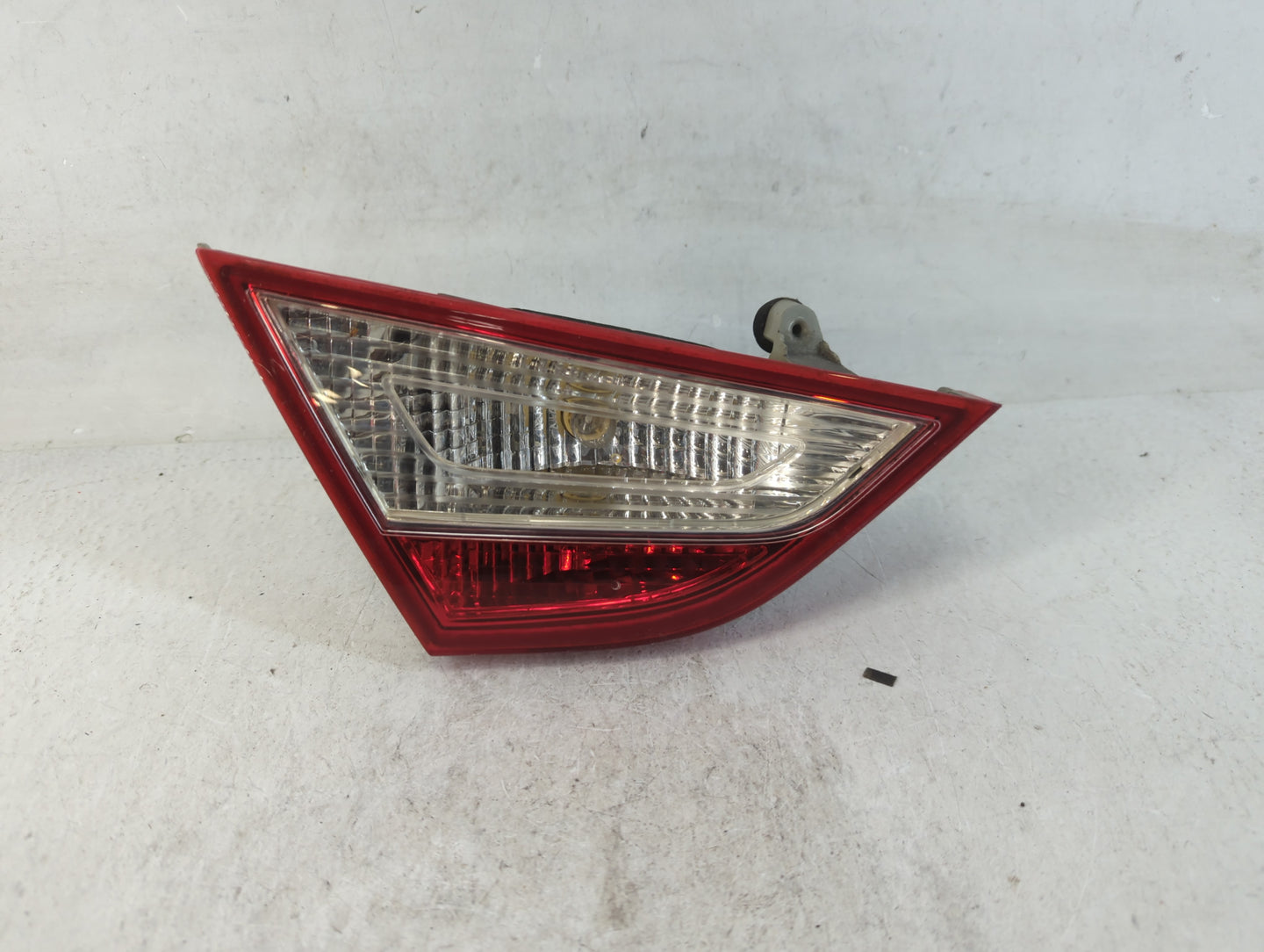 2011-2014 Hyundai Sonata Driver Left Side Deck Lid Mounted Tail Light - Oemusedautoparts1.com