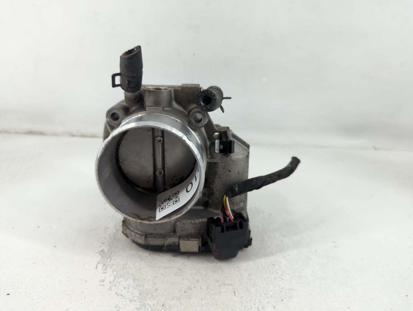 2011-2014 Hyundai Sonata Throttle Body P/N:351002G700 Fits Fits 2011 2012 2013 2014 2015 2016 OEM Used Auto Parts - Oemuseda