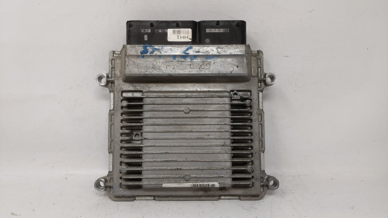 2011-2015 Hyundai Sonata PCM Engine Control Computer ECU ECM PCU OEM P/N:39155-2G911 39155-2G915 Fits OEM Used Auto Parts - 
