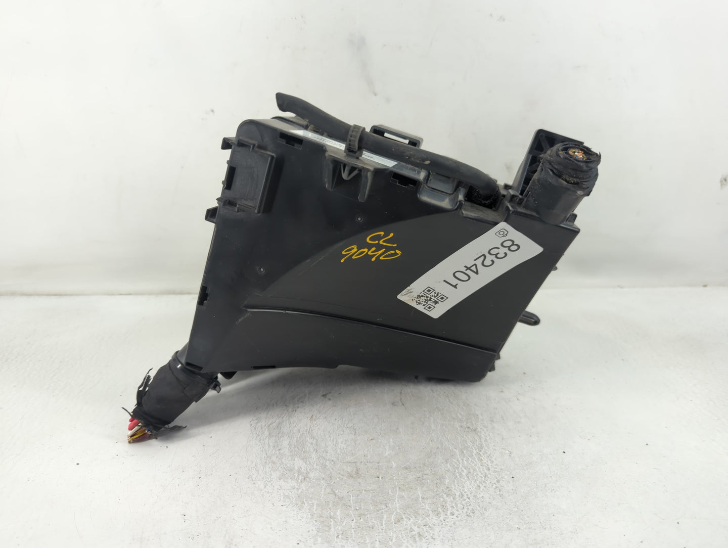 2011-2014 Hyundai Sonata Fusebox Fuse Box Panel Relay Module P/N:91950-3S711 VS9120030074YA Fits Fits 2011 2012 2013 2014 OE