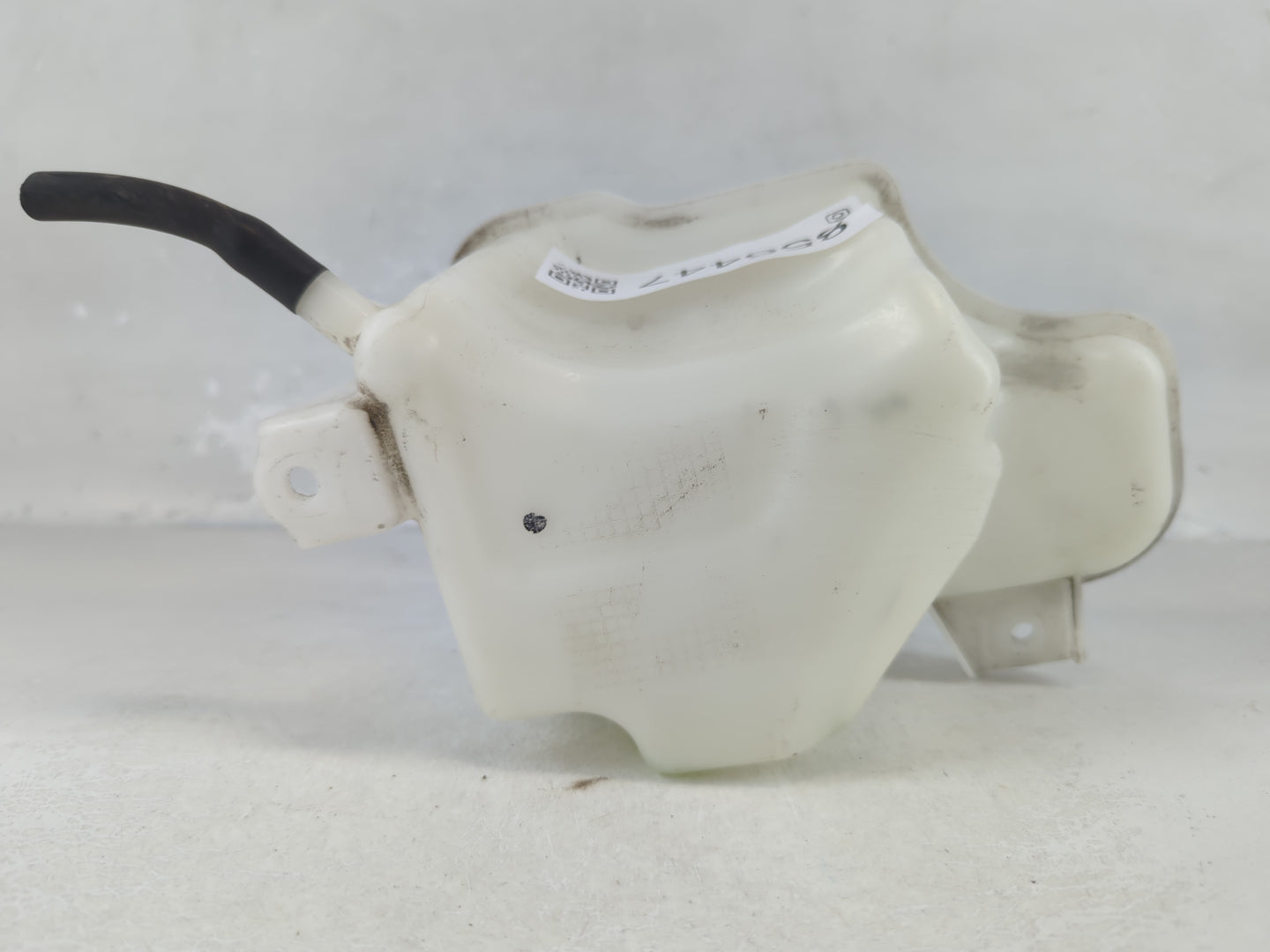 2011-2015 Hyundai Sonata Windshield Washer Fluid Reservoir Bottle Oem - Oemusedautoparts1.com