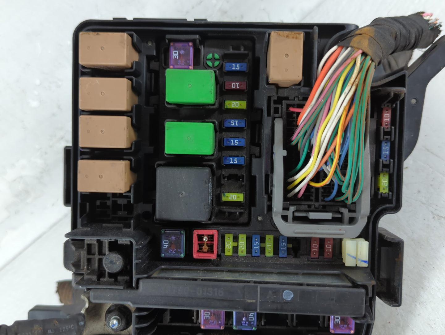 2011-2014 Hyundai Sonata Fusebox Fuse Box Panel Relay Module P/N:VS912003Q174YA Fits Fits 2011 2012 2013 2014 OEM Used Auto 