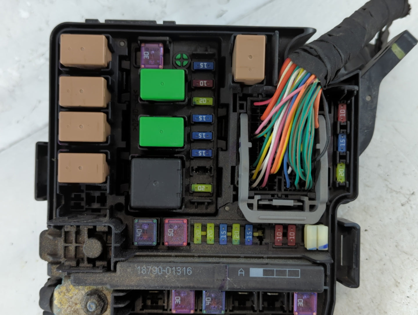 2011-2014 Hyundai Sonata Fusebox Fuse Box Panel Relay Module P/N:VS912003Q174YA Fits Fits 2011 2012 2013 2014 OEM Used Auto 