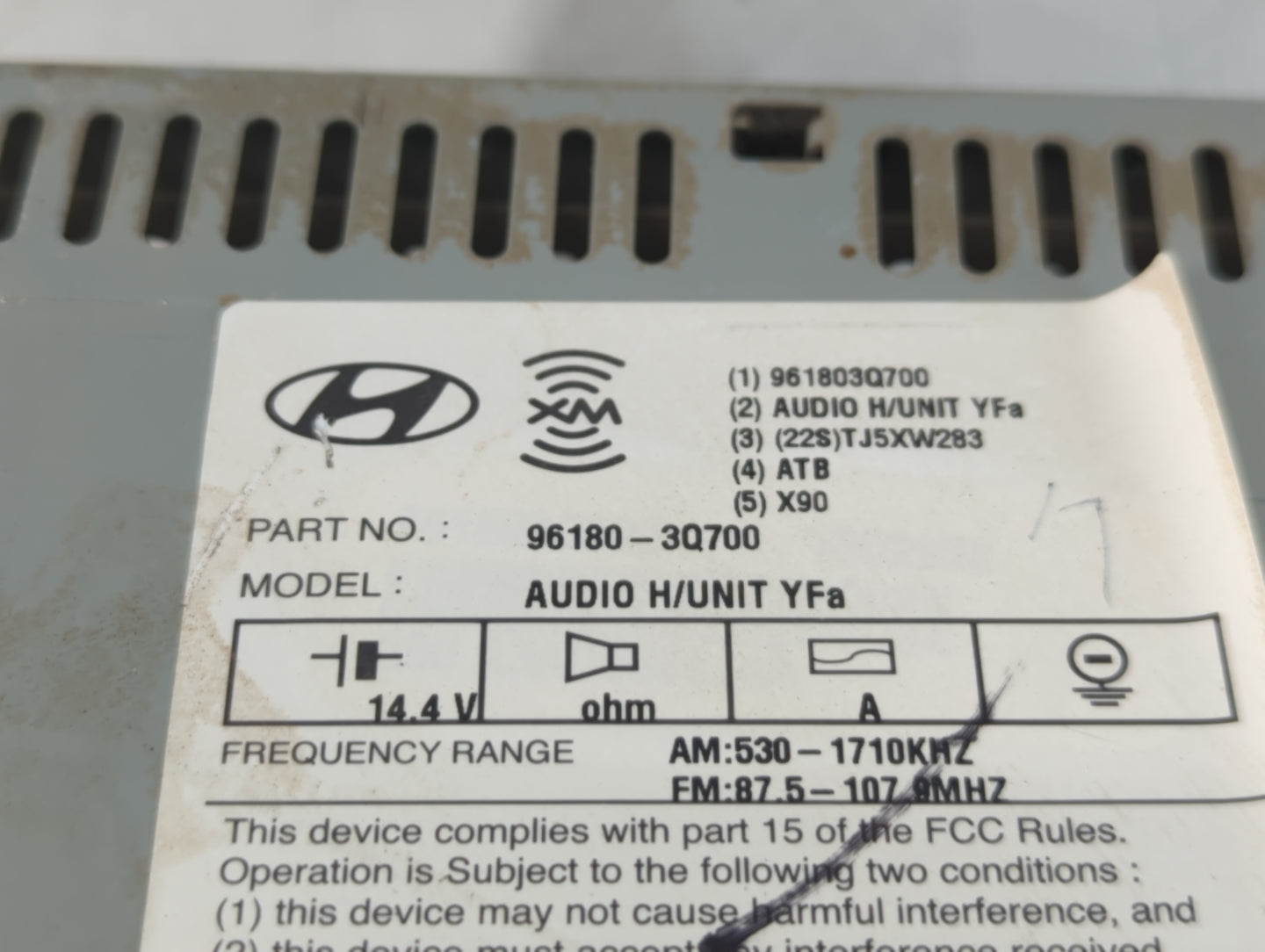 2013-2014 Hyundai Sonata Radio AM FM Cd Player Receiver Replacement P/N:86180-3Q700 Fits Fits 2013 2014 OEM Used Auto Parts 