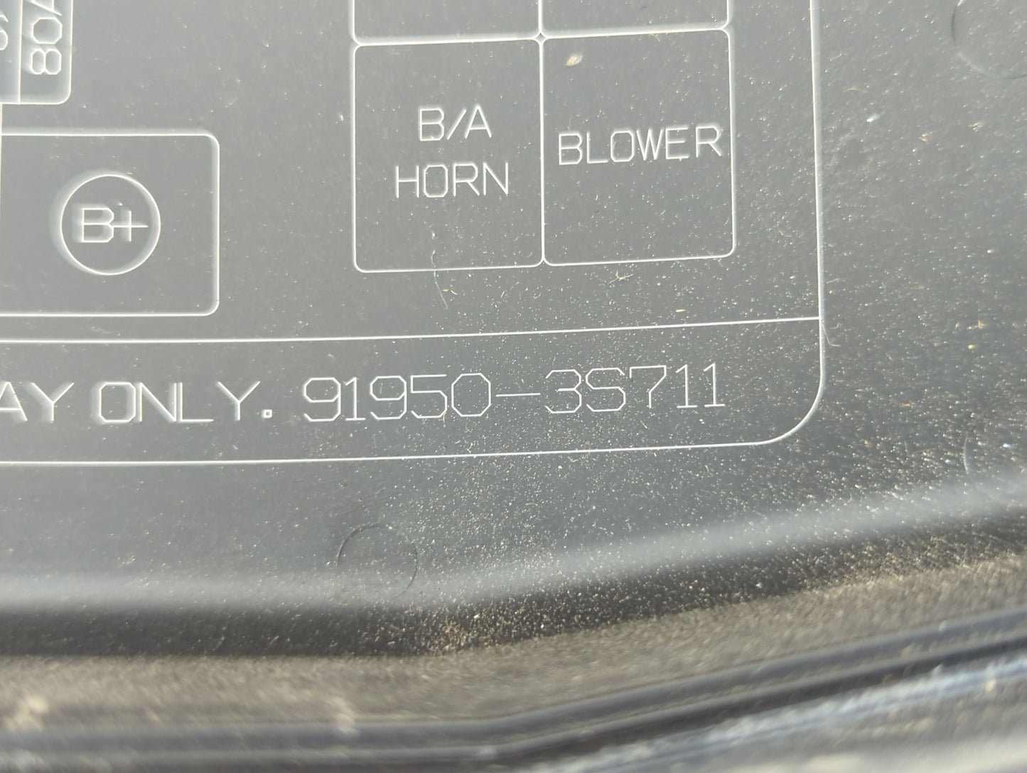 2011-2014 Hyundai Sonata Fusebox Fuse Box Panel Relay Module P/N:91950-3S711 Fits Fits 2011 2012 2013 2014 OEM Used Auto Par